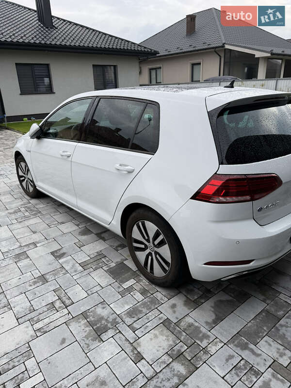 Хетчбек Volkswagen e-Golf 2019 в Івано-Франківську