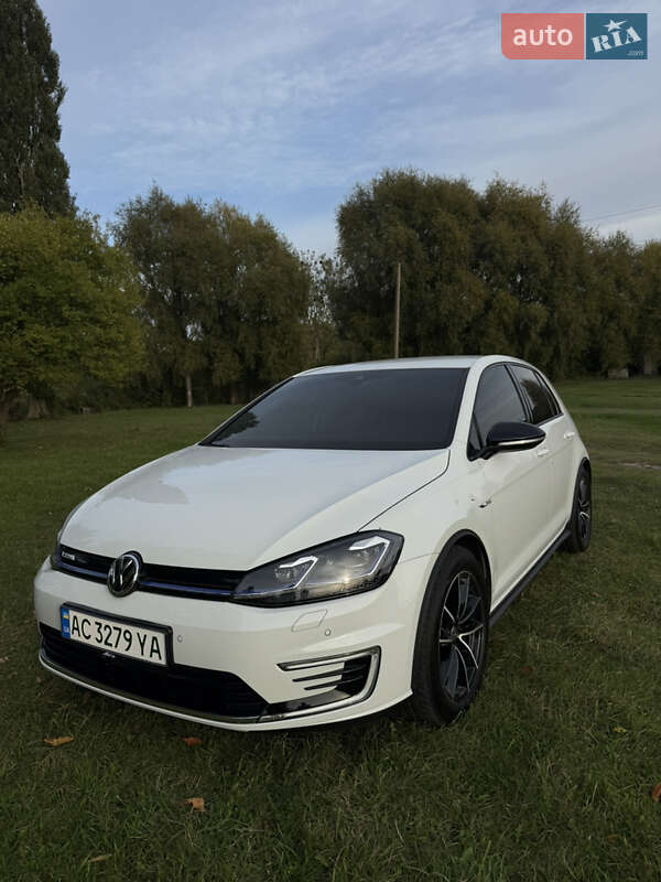 Хэтчбек Volkswagen e-Golf 2019 в Луцке