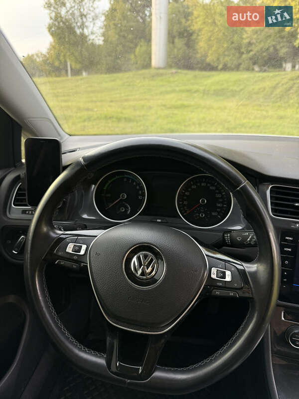 Хэтчбек Volkswagen e-Golf 2019 в Луцке