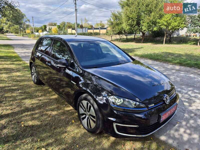 Volkswagen e-Golf 2015
