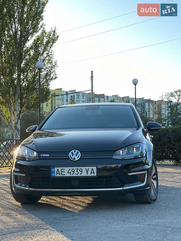 Хэтчбек Volkswagen e-Golf 2015 в Днепре фото 2 Хэтчбек Volkswagen e-Golf 2015 в Днепре
