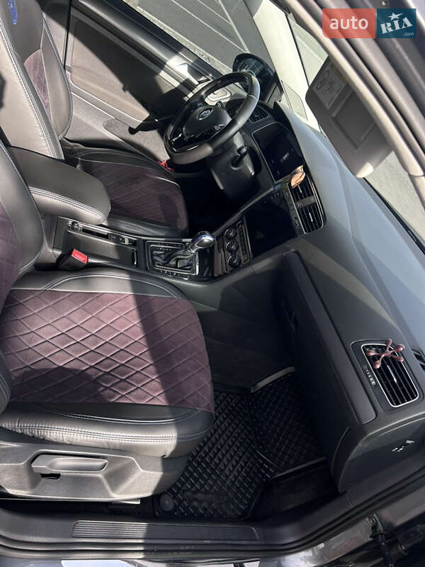 Хэтчбек Volkswagen e-Golf 2017 в Мукачево