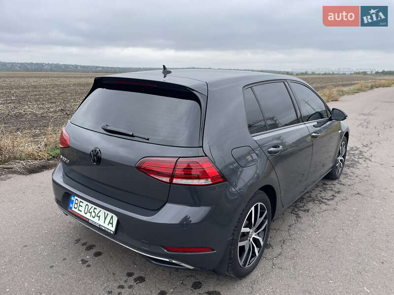 Хэтчбек Volkswagen e-Golf 2020 в Вознесенске
