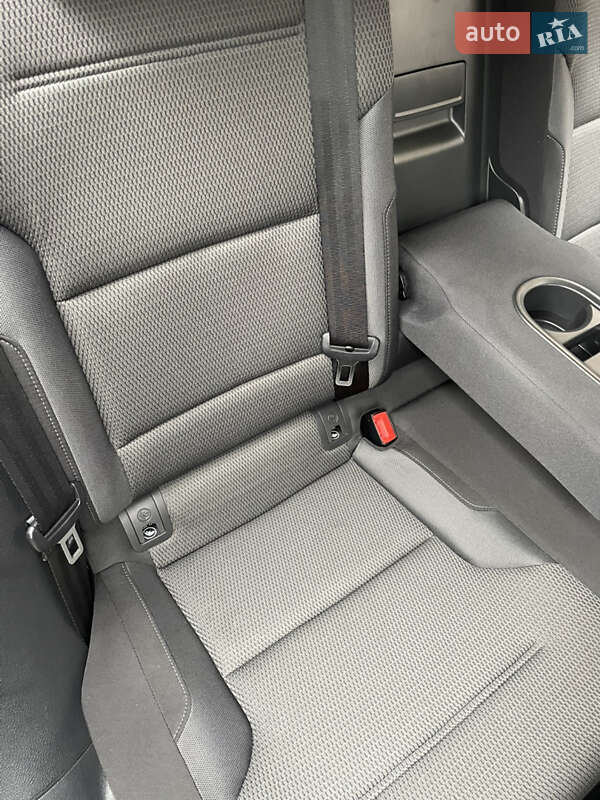 Хэтчбек Volkswagen e-Golf 2020 в Вознесенске