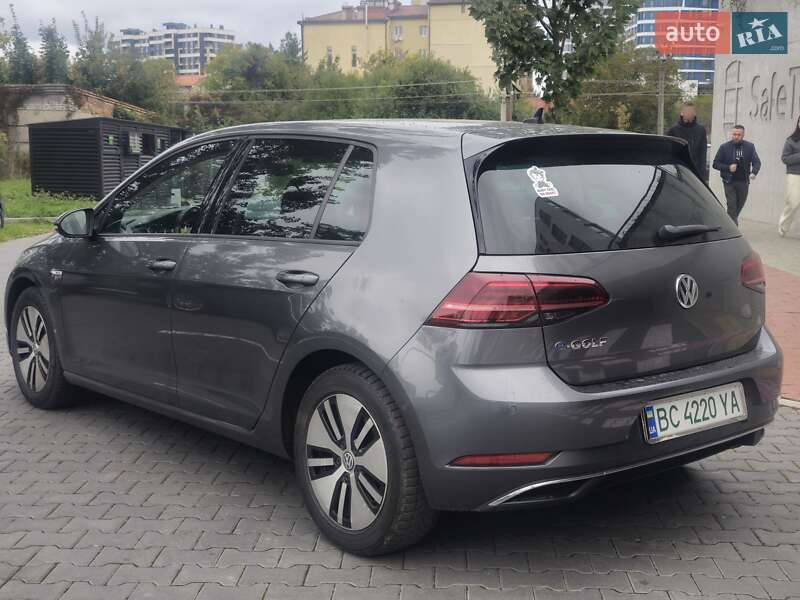 Хетчбек Volkswagen e-Golf 2018 в Львові