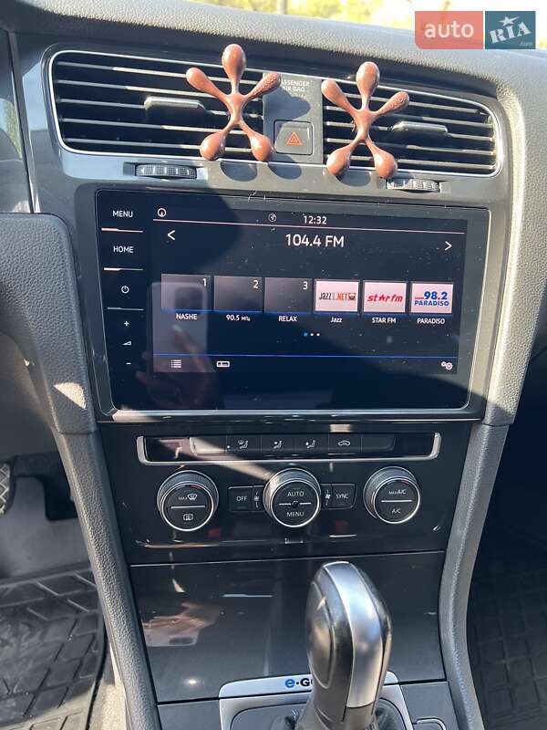 Хэтчбек Volkswagen e-Golf 2020 в Каменском