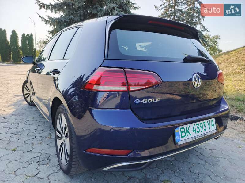 Хэтчбек Volkswagen e-Golf 2018 в Дубно
