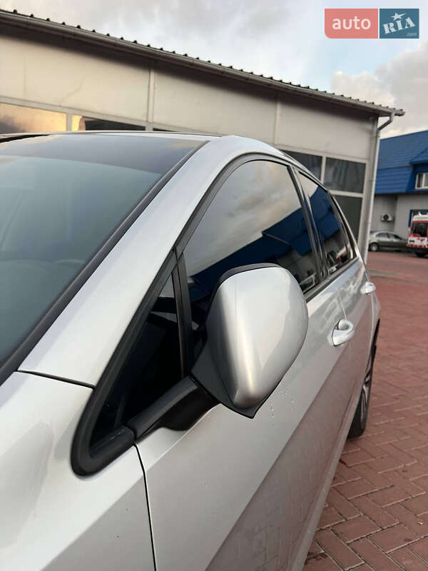 Хэтчбек Volkswagen e-Golf 2015 в Ровно