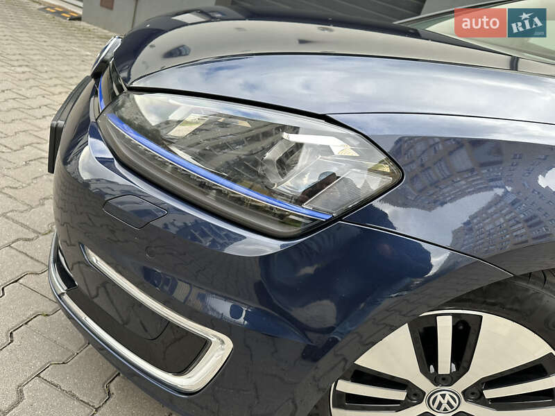 Хетчбек Volkswagen e-Golf 2017 в Рівному