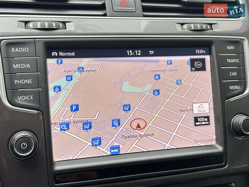 Хетчбек Volkswagen e-Golf 2017 в Рівному