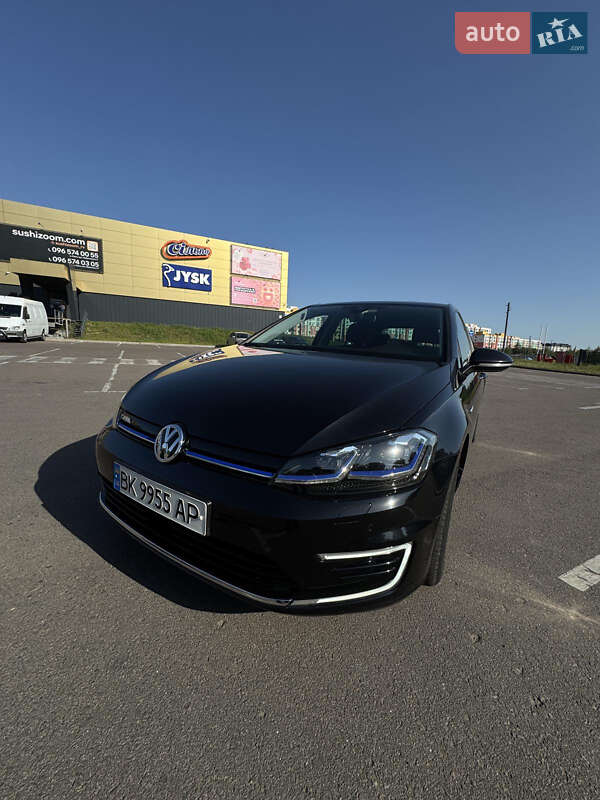 Хэтчбек Volkswagen e-Golf 2019 в Ровно
