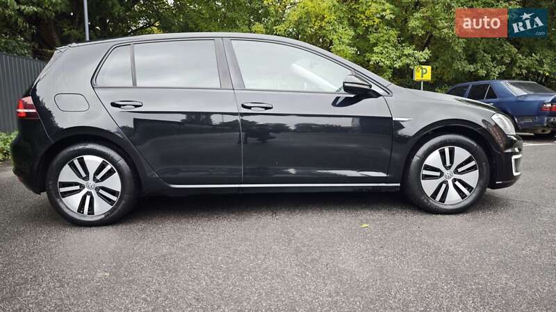 Хэтчбек Volkswagen e-Golf 2015 в Каменец-Подольском фото 6 Хэтчбек Volkswagen e-Golf 2015 в Каменец-Подольском