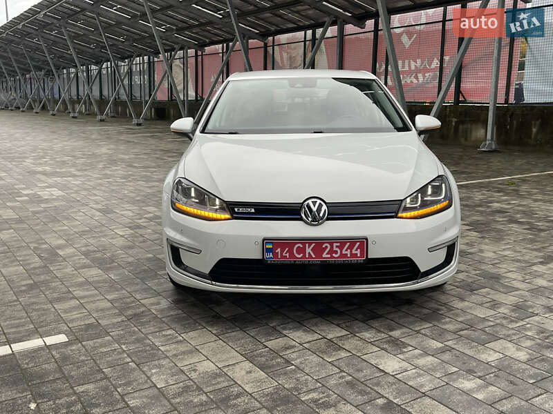 Хетчбек Volkswagen e-Golf 2014 в Львові