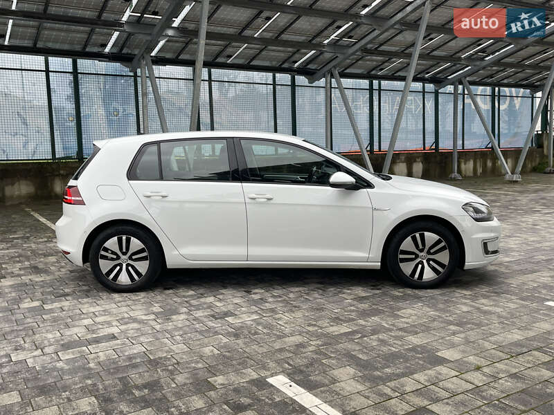 Хетчбек Volkswagen e-Golf 2014 в Львові