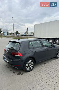 Хетчбек Volkswagen e-Golf 2020 в  фото 7 Хетчбек Volkswagen e-Golf 2020 в