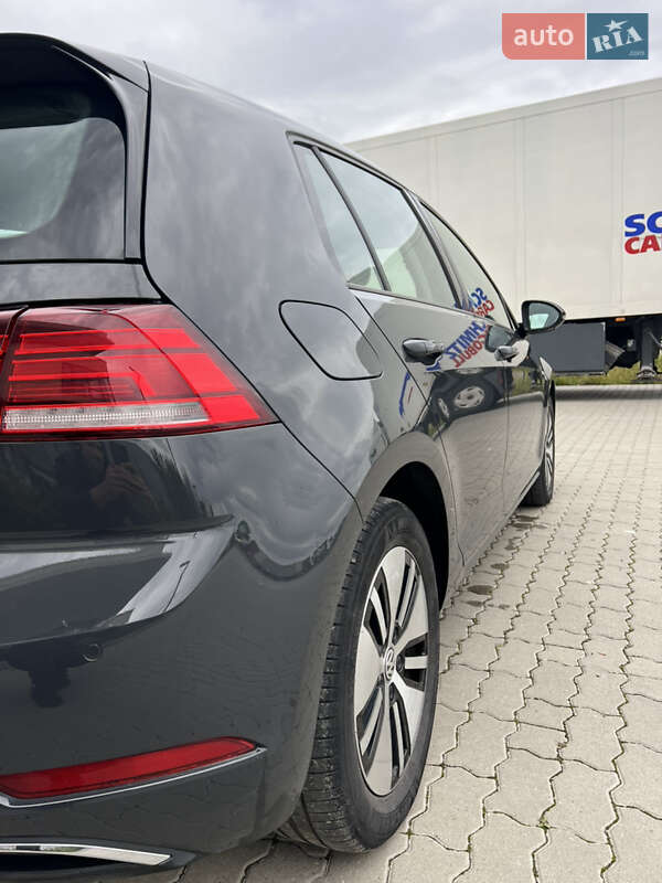 Хэтчбек Volkswagen e-Golf 2020 в Львове фото 21 Хэтчбек Volkswagen e-Golf 2020 в Львове