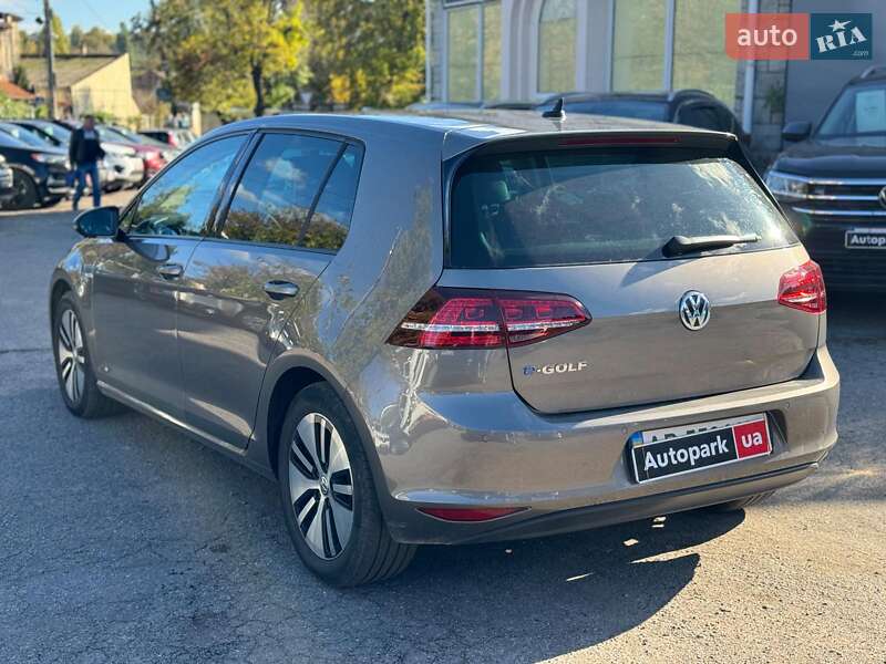 Хетчбек Volkswagen e-Golf 2016 в Вінниці