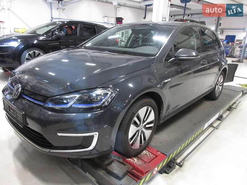 Хетчбек Volkswagen e-Golf 2018 в Луцьку