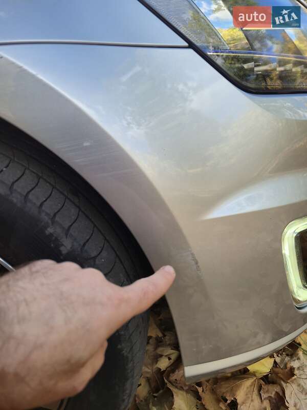 Хэтчбек Volkswagen e-Golf 2016 в Лозовой