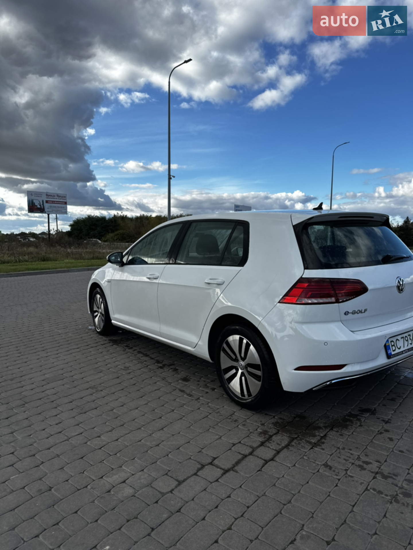 2020 Volkswagen Golf - мініатюра 4