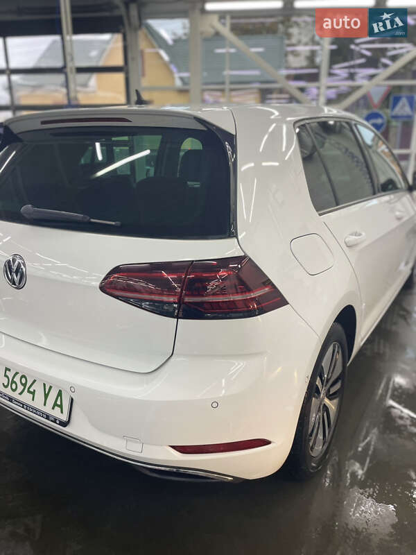 Хэтчбек Volkswagen e-Golf 2019 в Луцке