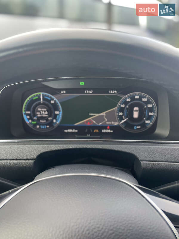 Хэтчбек Volkswagen e-Golf 2019 в Луцке