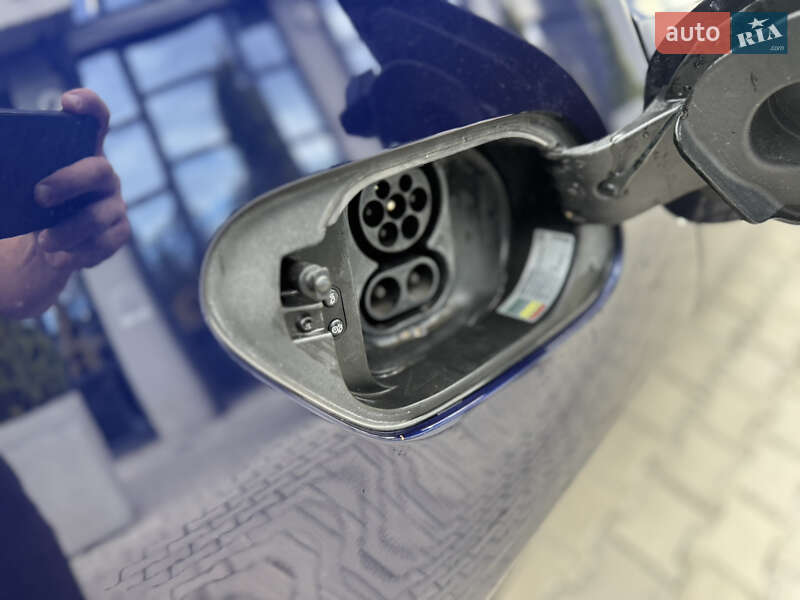 Хэтчбек Volkswagen e-Golf 2019 в Ровно