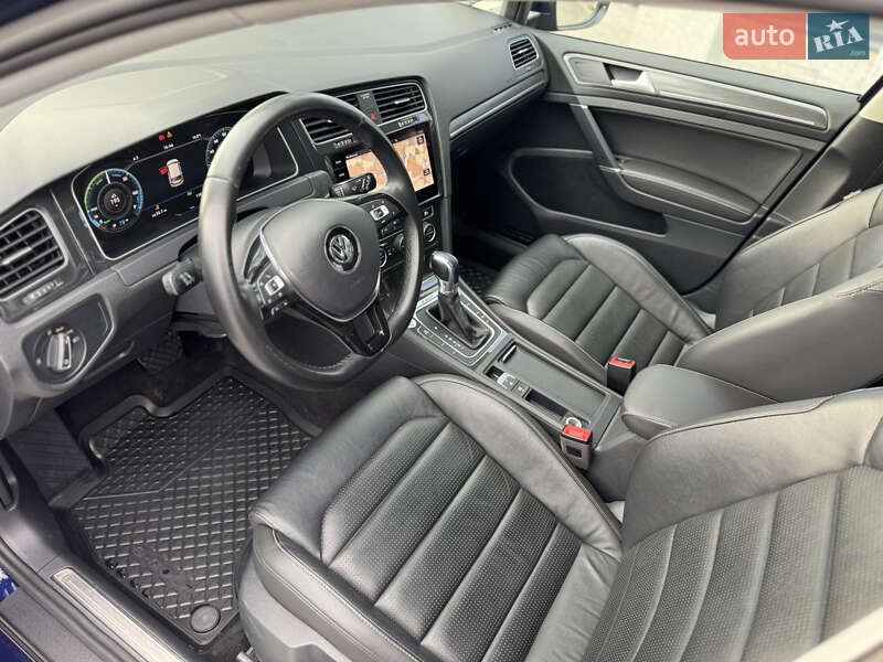 Хэтчбек Volkswagen e-Golf 2019 в Ровно