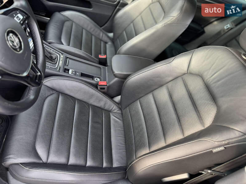 Хэтчбек Volkswagen e-Golf 2019 в Ровно