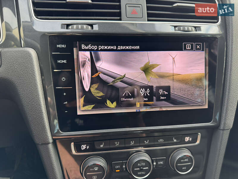 Хэтчбек Volkswagen e-Golf 2019 в Ровно