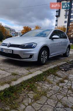 Хэтчбек Volkswagen e-Golf 2014 в Долине