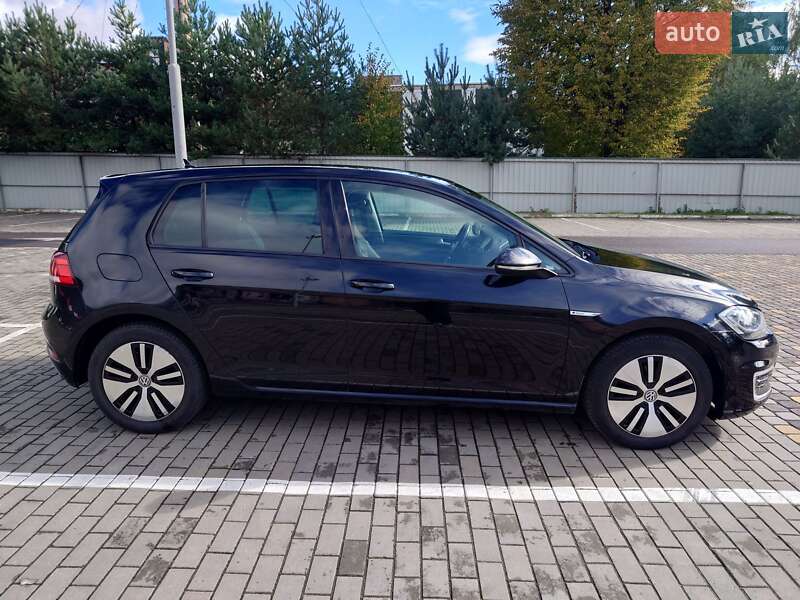Хетчбек Volkswagen e-Golf 2017 в Луцьку