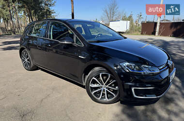 Хэтчбек Volkswagen e-Golf 2017 в Виннице