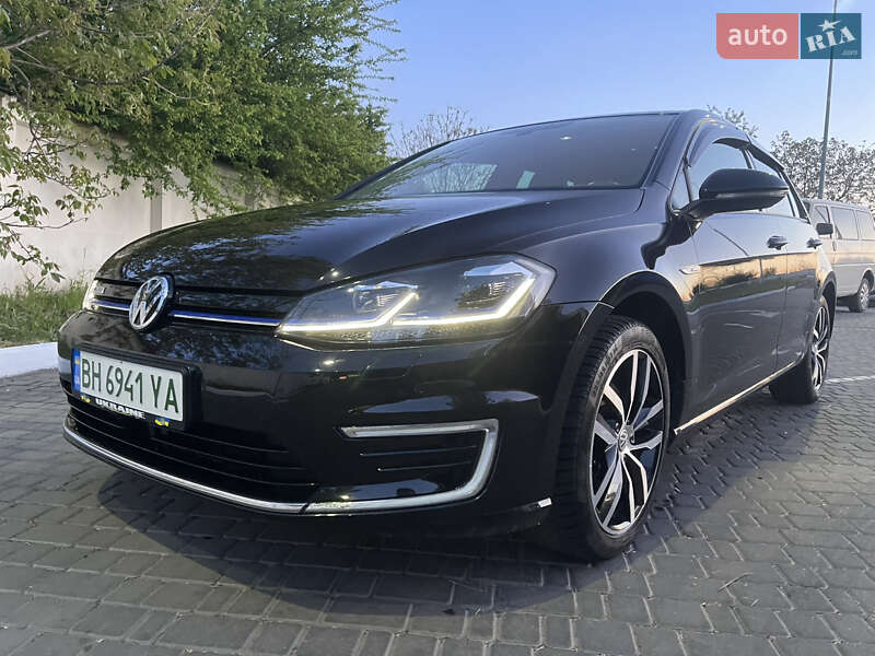 Хэтчбек Volkswagen e-Golf 2019 в Одессе