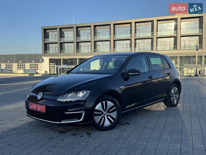 Хэтчбек Volkswagen e-Golf 2016 в Львове