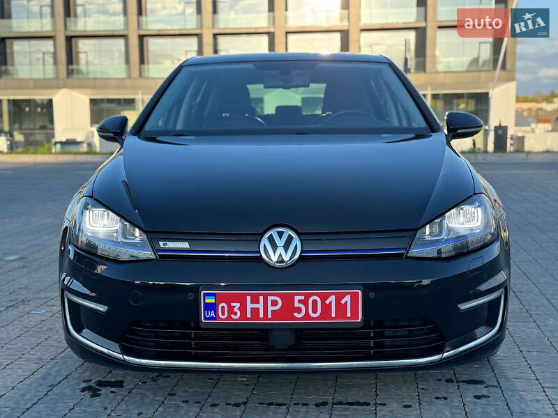 Хэтчбек Volkswagen e-Golf 2016 в Львове