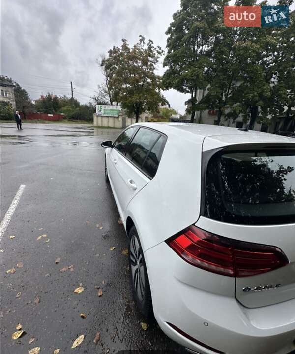 Хэтчбек Volkswagen e-Golf 2017 в Кривом Роге