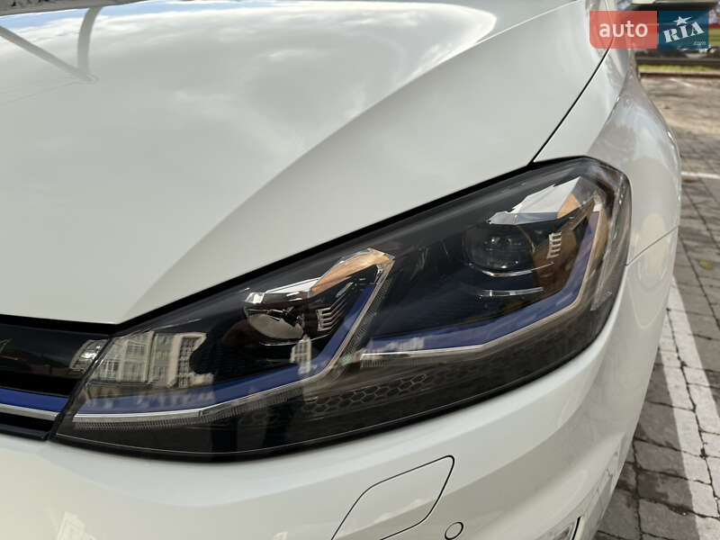 Хетчбек Volkswagen e-Golf 2018 в Рівному