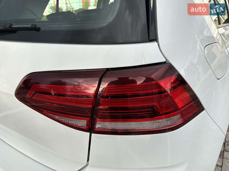 Хетчбек Volkswagen e-Golf 2018 в Рівному