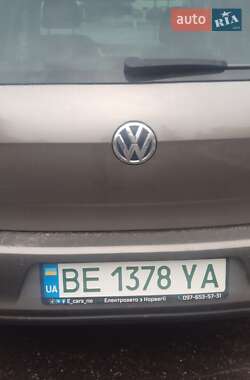 Хэтчбек Volkswagen e-Golf 2016 в Николаеве