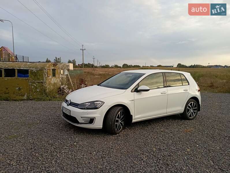 Хэтчбек Volkswagen e-Golf 2018 в Луцке