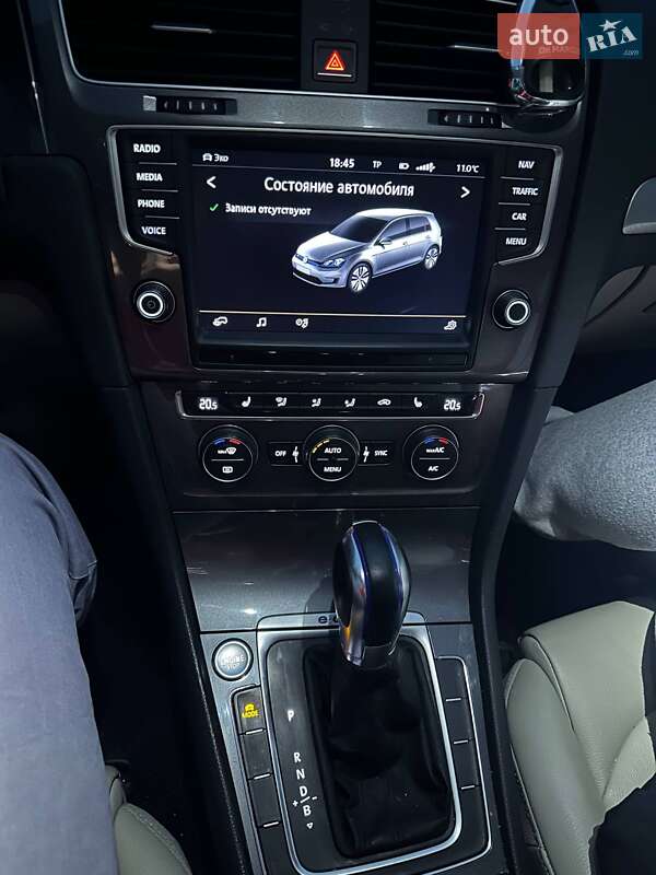 Хэтчбек Volkswagen e-Golf 2014 в Луцке