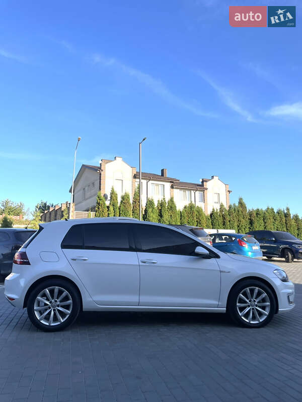 Хетчбек Volkswagen e-Golf 2015 в Харкові