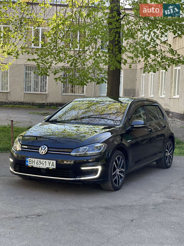 Хэтчбек Volkswagen e-Golf 2019 в Одессе