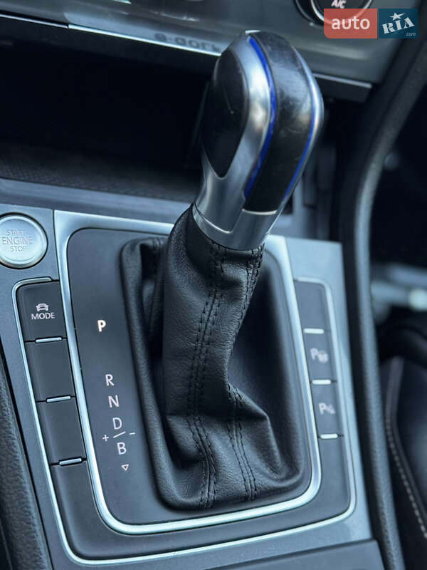 Хэтчбек Volkswagen e-Golf 2016 в Дрогобыче фото 45 Хэтчбек Volkswagen e-Golf 2016 в Дрогобыче