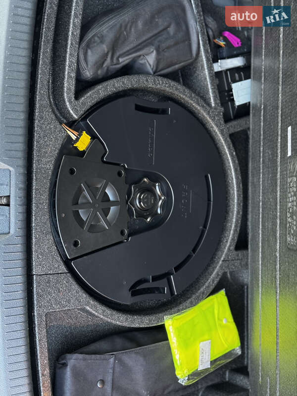 Хэтчбек Volkswagen e-Golf 2016 в Дрогобыче фото 55 Хэтчбек Volkswagen e-Golf 2016 в Дрогобыче