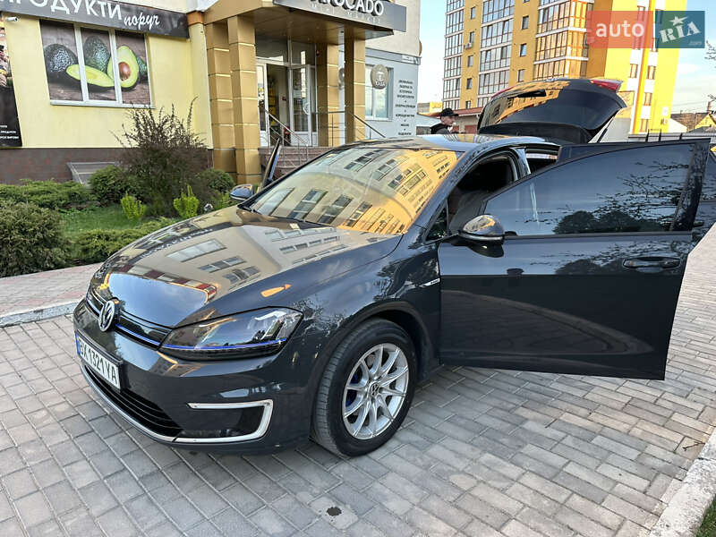Хетчбек Volkswagen e-Golf 2015 в Кам'янець-Подільському