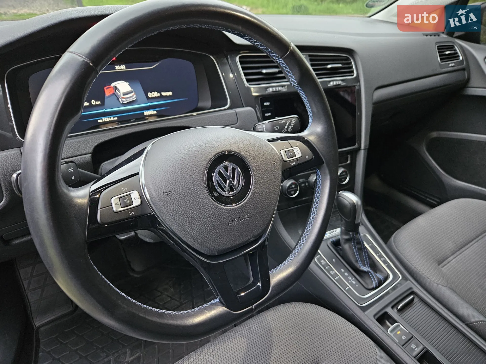 2020 Volkswagen Golf - мініатюра 14