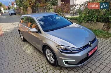 Хэтчбек Volkswagen e-Golf 2017 в 