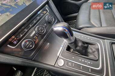 Хэтчбек Volkswagen e-Golf 2017 в 